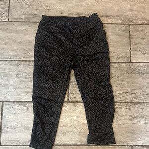 Danskin 10/12 Kids Black Leopard Print Actice Stretch Dance Run Leggings